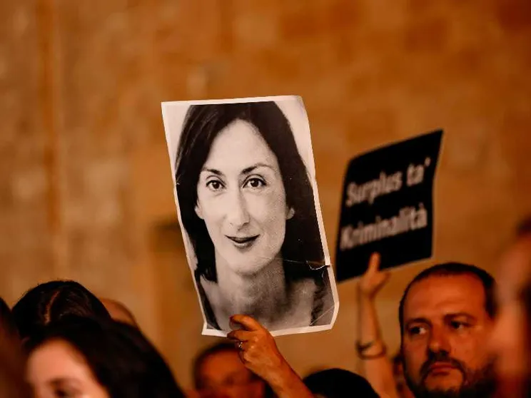 Caruana Galizia, l'assoluzione del magnate accusato e la bufera politica: cosa succede a Malta
