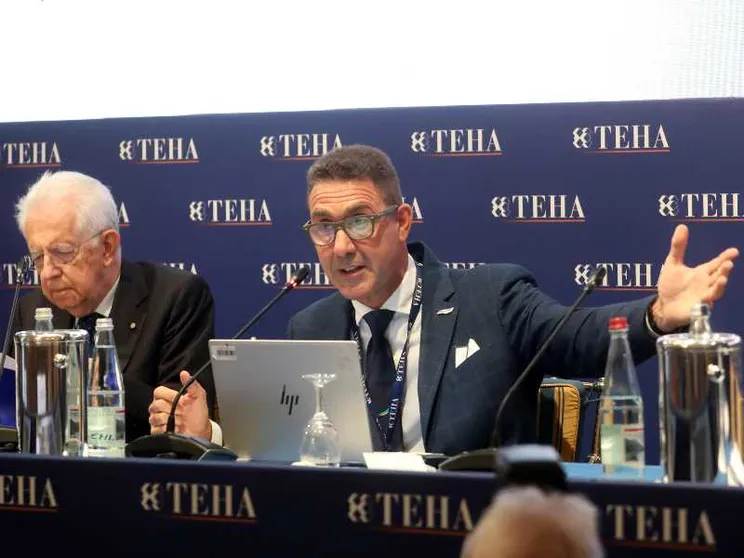 Vannacci all'esame di Cernobbio (e di Monti): ecco l'Europa che voglio
