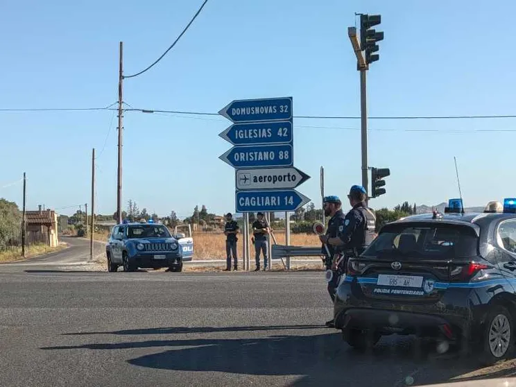 Arrivati altri 80 detenuti mafiosi: il caso 41-bis scuote la Sardegna
