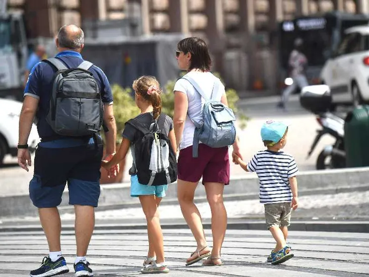 Una famiglia in giro per la città