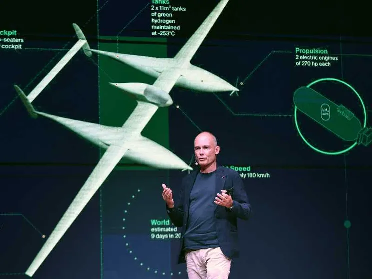 «Il mio aereo a idrogeno farà il giro del mondo»
