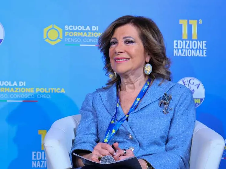 Legge elettorale, la soglia rimane al 42%. Dietro le quinte lo strano dialogo FdI-Pd