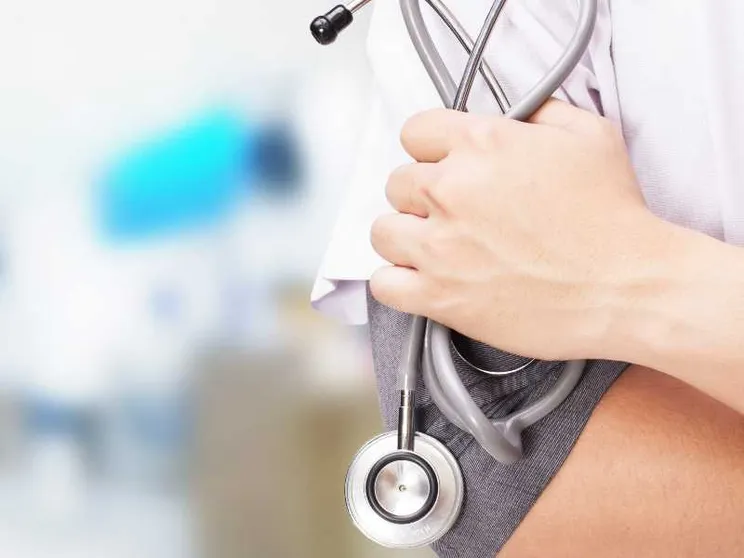 IA e medicina: crescono le prestazioni, non la fiducia