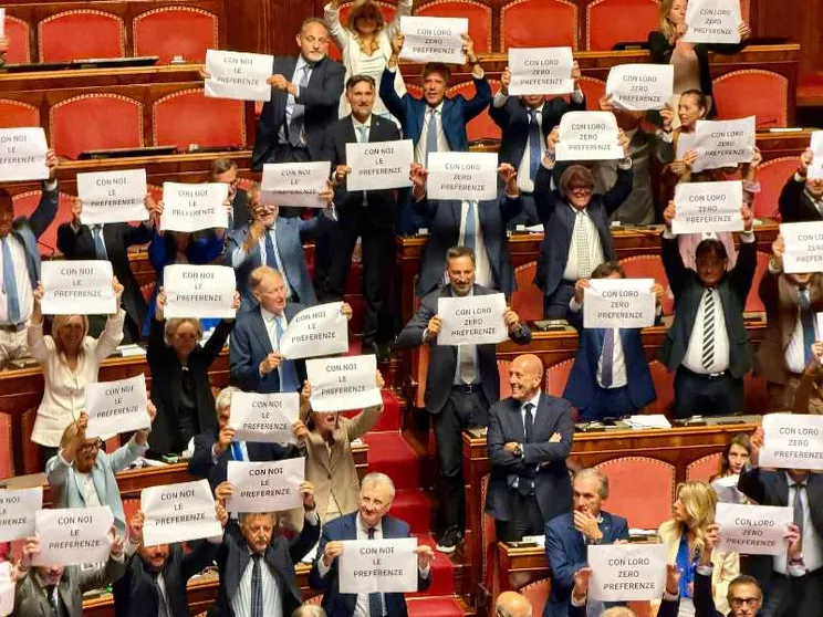Legge elettorale, Meloni non azzarda. Respinta la norma sblocca-preferenze
