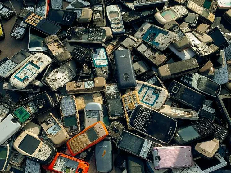 Un aiuto tech per riciclare batterie e raee