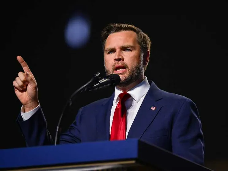 Piace al mondo Maga, ma è impopolare come vicepresidente: JD Vance può essere il successore di Trump?