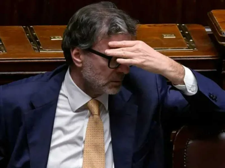 Manovra, si lavora a sconti Irpef ai giovani e pensione a 64 anni