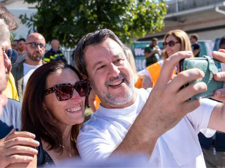 La mossa di Salvini: congresso a ottobre. Cosa succede nella Lega del dopo Pontida