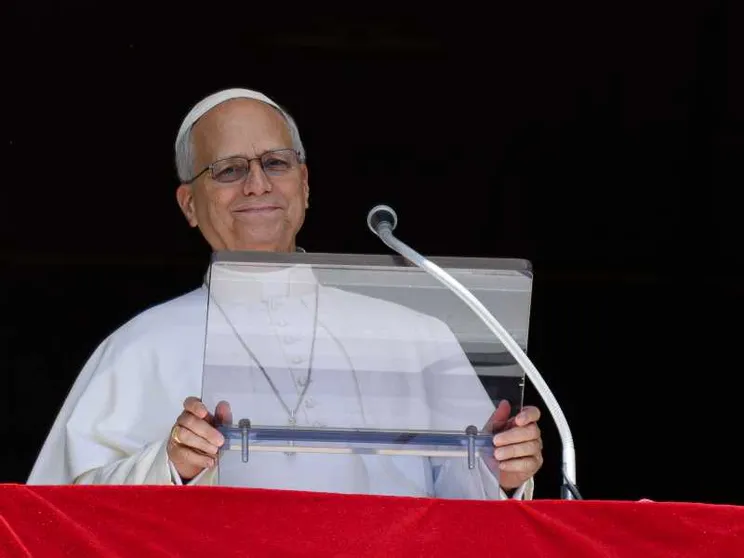 Papa Leone XIV all'Angelus di ieri in piazza San Pietro / VATICAN MEDIA