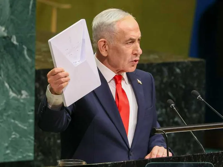 Netanyahu, un uomo solo all'Onu. Parla e in decine se ne vanno. «Siete codardi morali»
