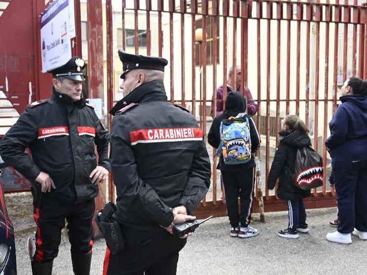 Insulti, minacce, aggressioni: quando a scuola i bulli diventano i genitori