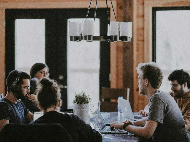 Giovani in coworking