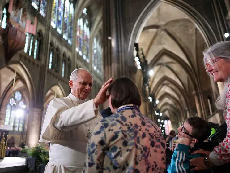 «È falso che chi si vendica è più forte di chi perdona»: il monito del Papa nell'ultimo giorno in Francia