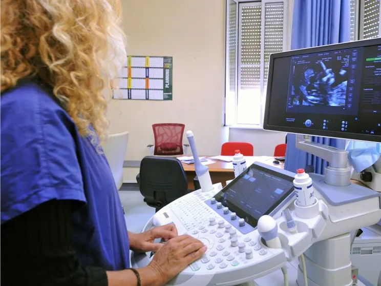 Via libera a 800 nuovi livelli di assistenza: più test neonatali e prevenzione sui tumori