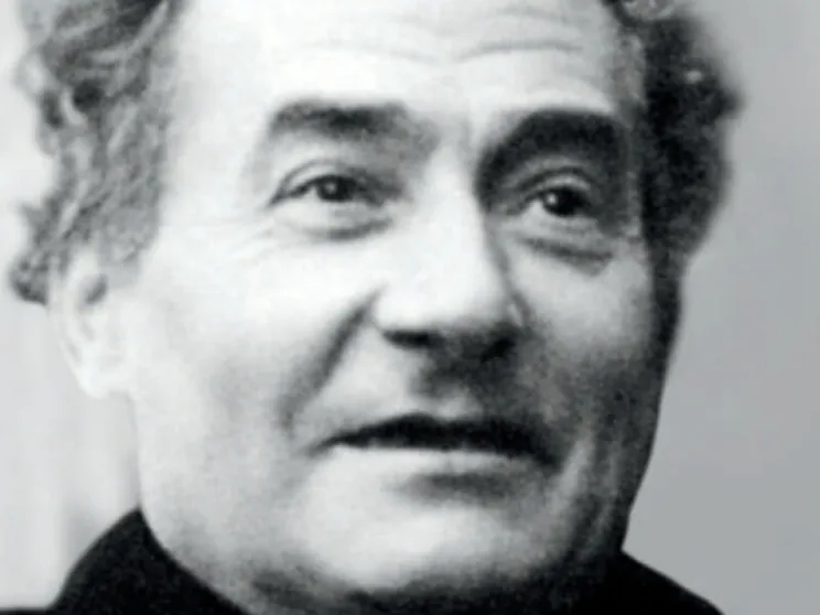 Don Luigi Talamoni: dai malati alla politica, cent’anni di misericordia