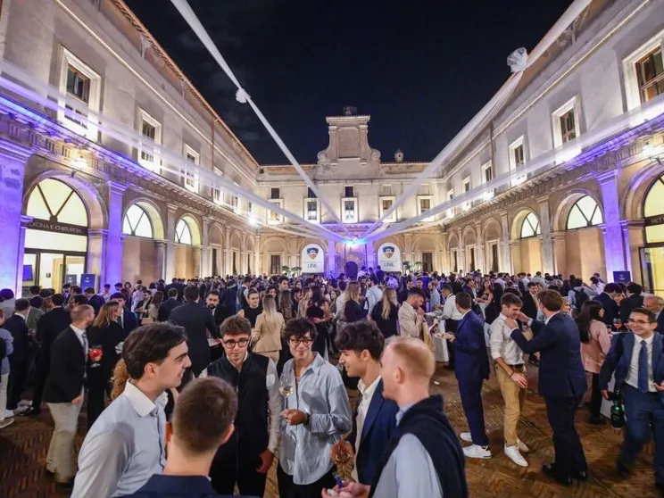 Torna “60 under 30”: i leader del futuro si confrontano con i protagonisti della politica