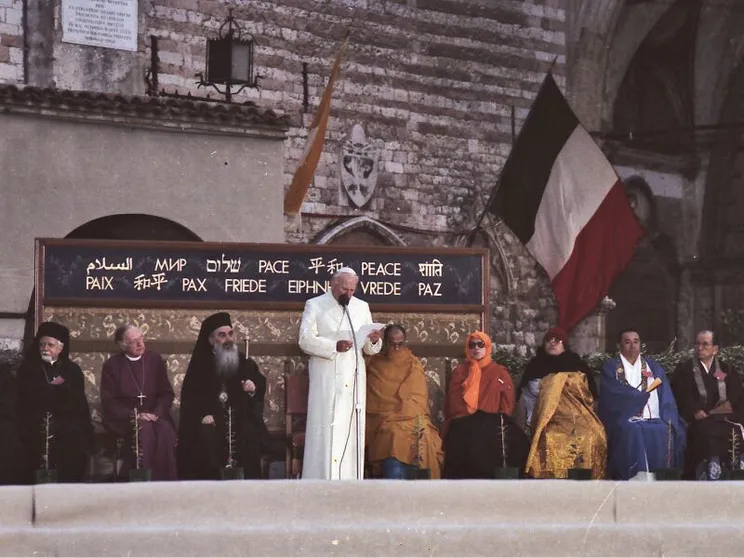 La fiamma dello “spirito di Assisi” è ancora viva