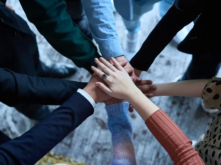 Contro la solitudine, l’amicizia torni a cambiare la società