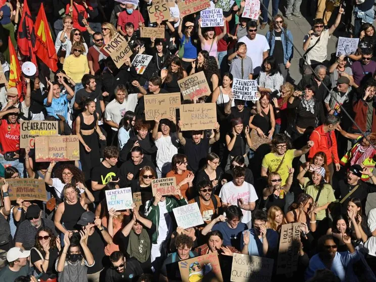 I giovani sono sempre meno, forse dovremmo ascoltarli di più