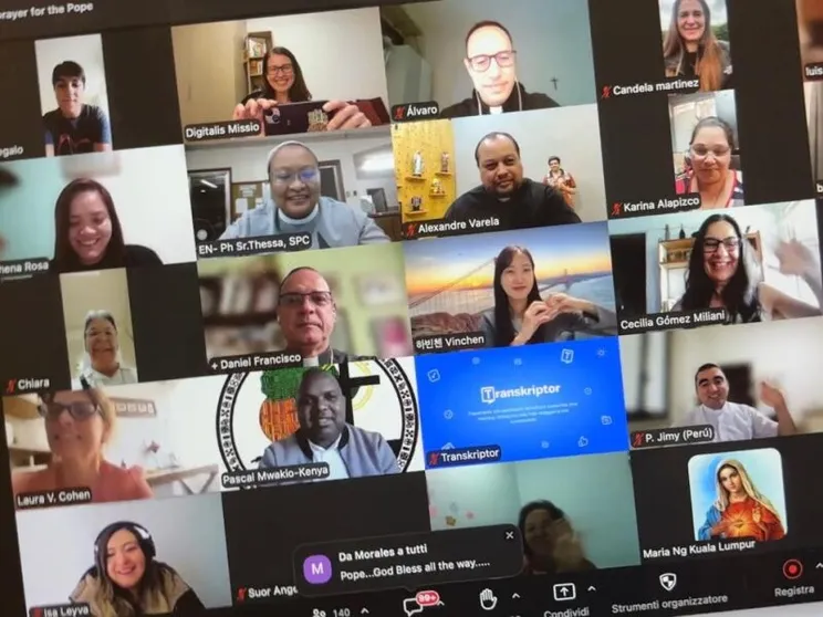 Un momento della preghiera online dei missionari digitali per la salute del Papa