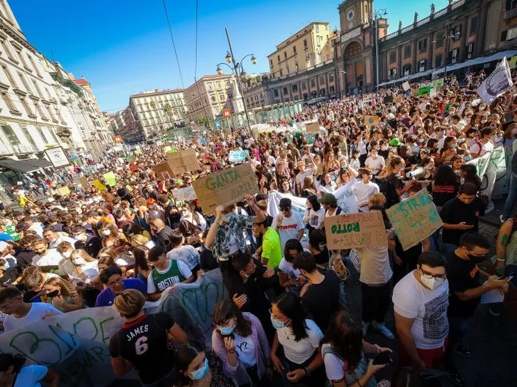 La chiamata in piazza per il pianeta: il prossimo 5 dicembre ritorna la grande onda verde