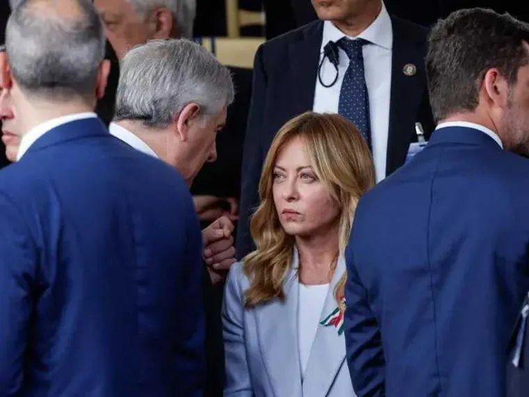 IA, crisi energetica e denatalità: la premier Meloni ha parlato all'assemblea di Confcommercio