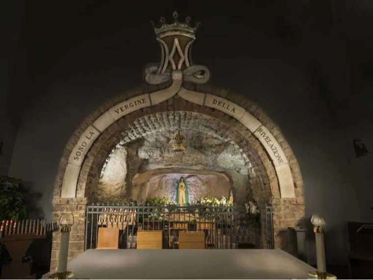 La grotta della Vergine della Divina Rivelazione a Roma / www.grottadellarivelazione.it