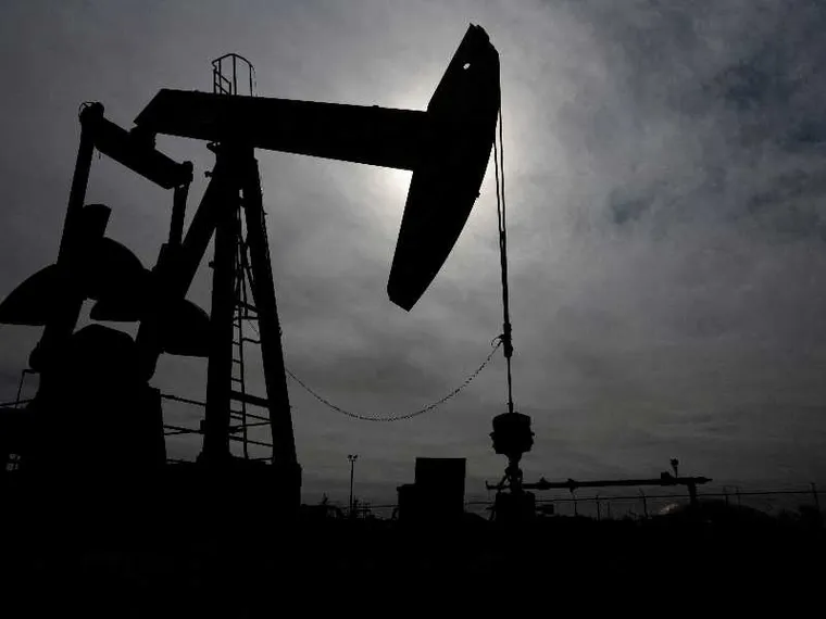 Crolla il petrolio e volano le Borse: l'effetto pace sui mercati
