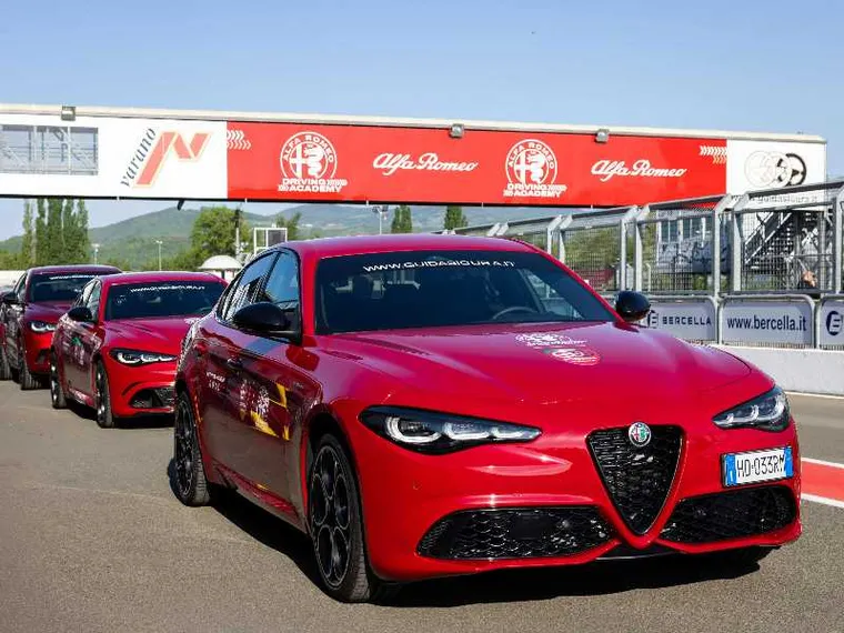 Alfa Romeo riscopre il «Cuore Sportivo»: in pista per ritrovare il piacere di guidare