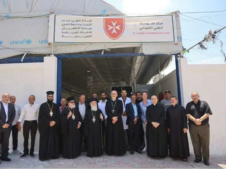Pizzaballa e Teofilo III inaugurano la clinica a Gaza