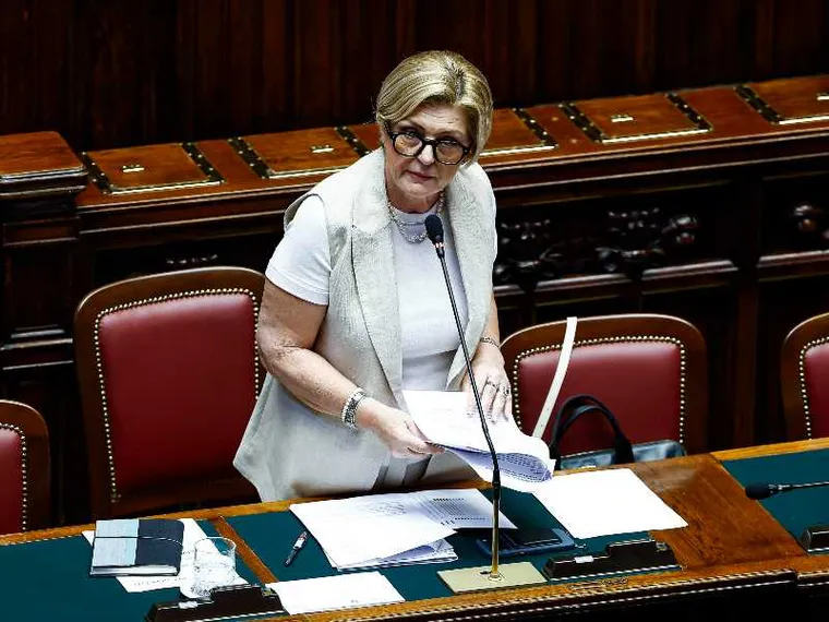 La ministra Calderone: «Riqualifichiamo il lavoro. Sul salario giusto un'alleanza con le parti sociali»