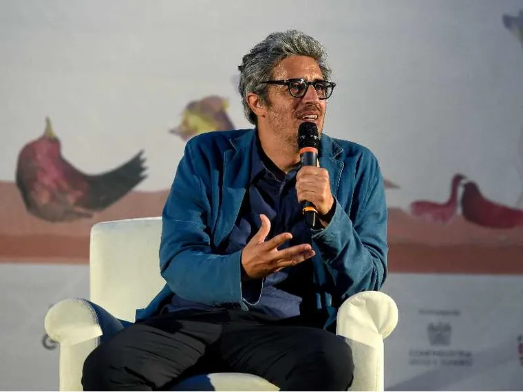 Pif: «Il Papa resta un punto di riferimento anche per un ateo»
