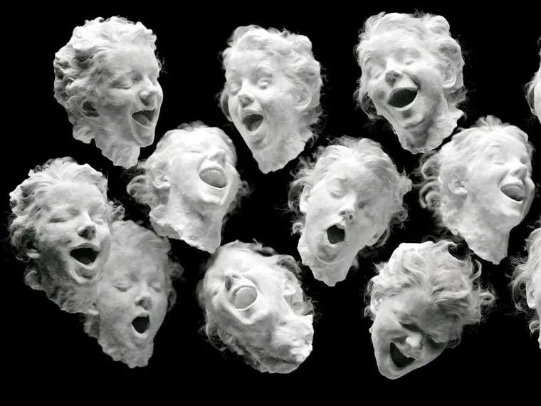 Quali sono gli effetti delle emozioni “recitate” dall'intelligenza artificiale?