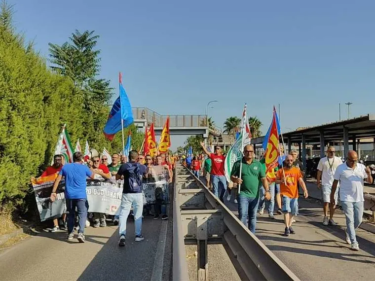 Sciopero all'ex Ilva: a Taranto futuro appeso tra lavoro e salute