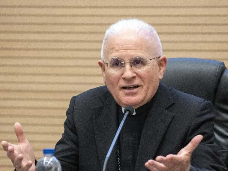 Il vescovo di Latina-Terracina-Sezze-Priverno Mariano Crociata, presidente della Commissione delle Conferenze episcopali dell'Unione Europea