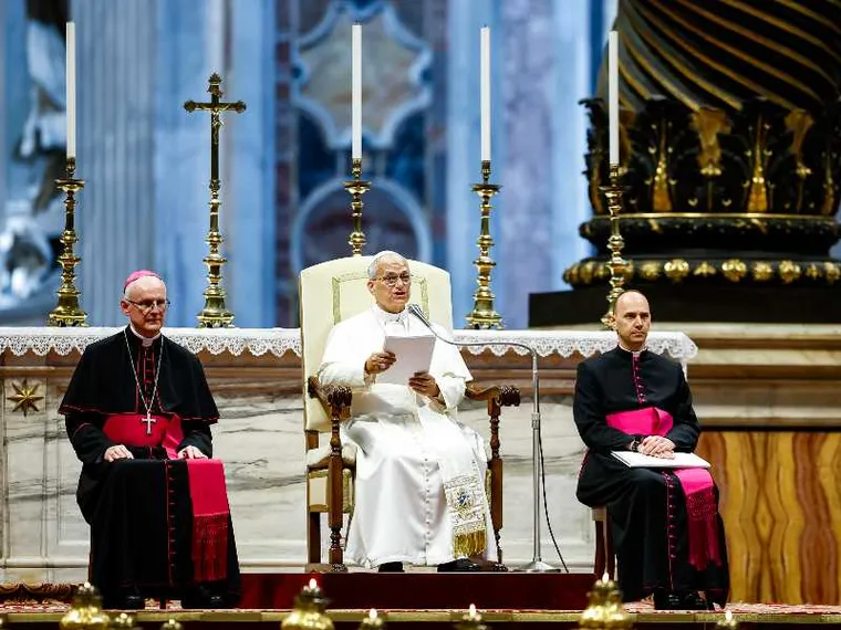 Il Papa: la musica sacra non è decorazione, cantare e suonare significa pregare