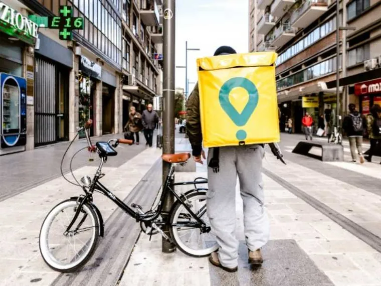 Il Premio non ferma il poeta-rider cinese