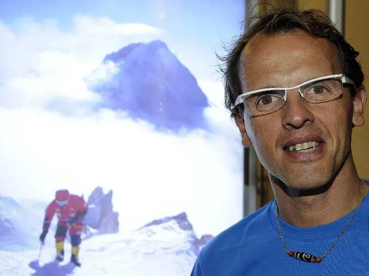 «Conosco bene il Nepal, quella zona è come un budello. Un'ondata di piena e vien giù tutto»