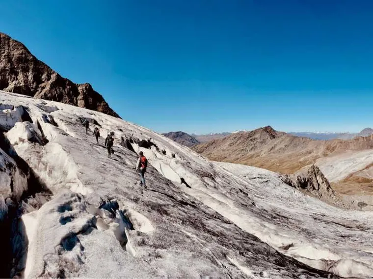 Più calda, instabile e pericolosa: così la montagna si scopre fragile