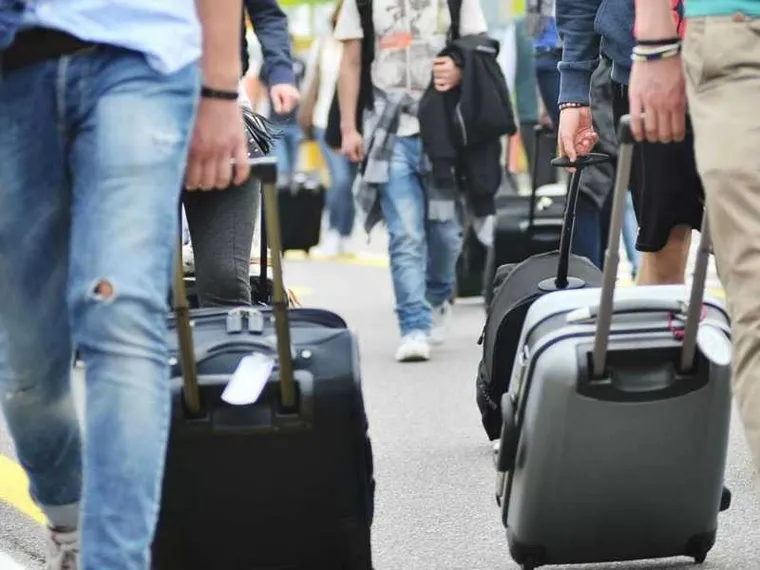 Per far rientrare i cervelli in fuga basterebbe pagarli il giusto