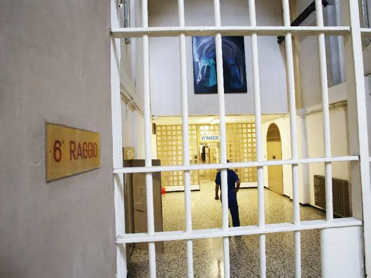 Quelle voci dal carcere e le persone oltre le loro colpe