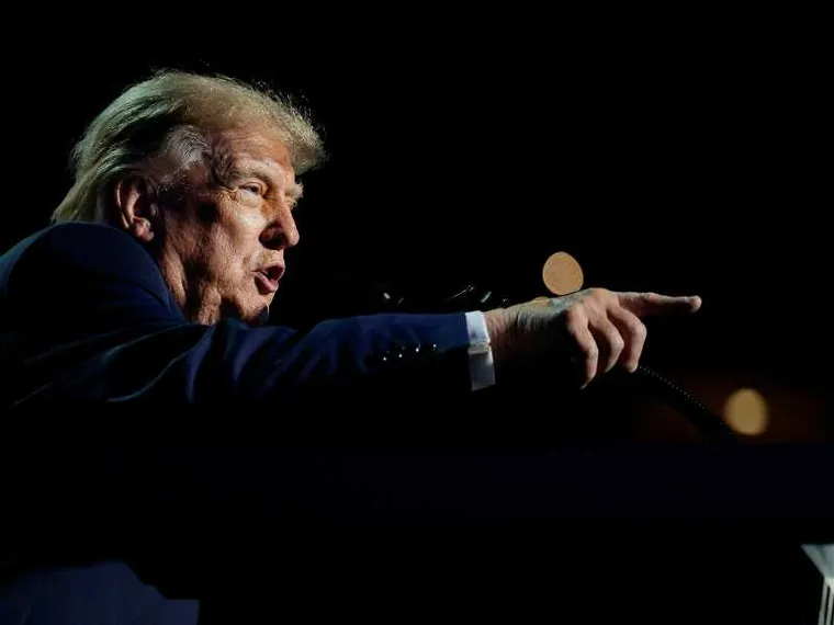 Trump durante il suo discorso ai repubblicani