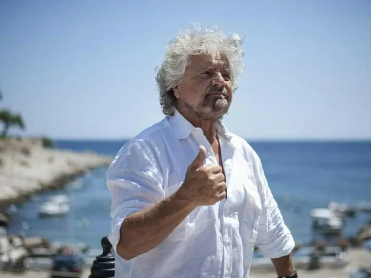 Grillo è davvero pronto a tornare in politica? Due indizi non fanno una prova (per ora)