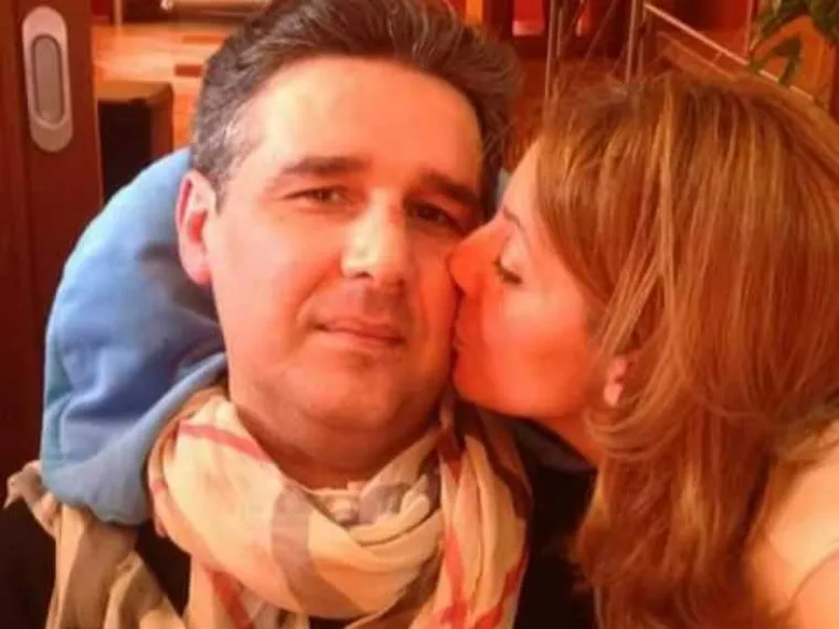 Michele vive ancora con Stella: la cura cambia solo forma