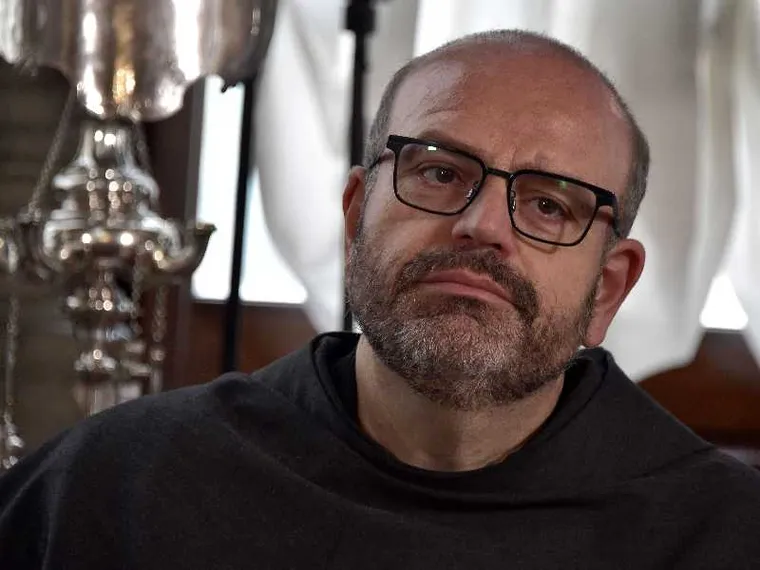 Benanti: «Tra misura e volto, la scienza tenga al centro la persona»