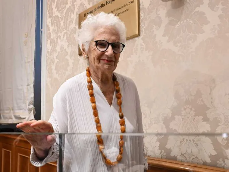 L'appello (a vuoto) di Liliana Segre, le divisioni nei partiti: cosa succede con il ddl antisemitismo