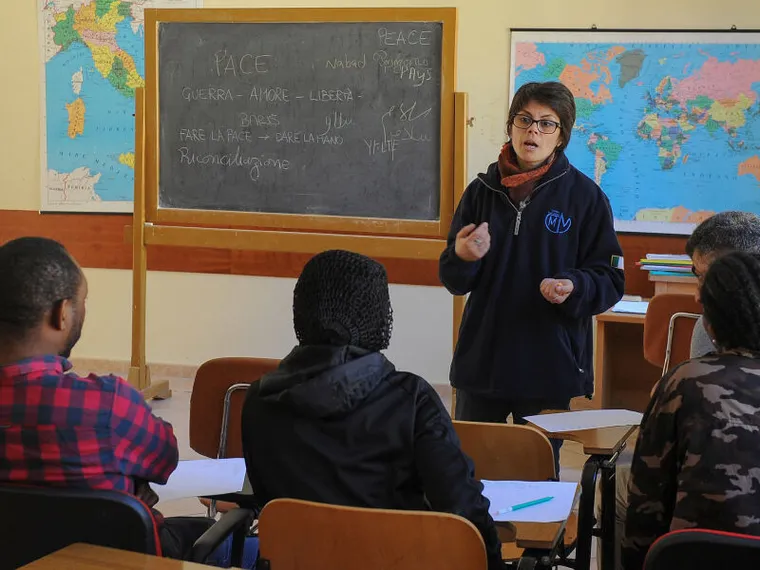 Le scuole di italiano sono già in affanno: tante richieste per i Cpia ma mancano sedi e docenti
