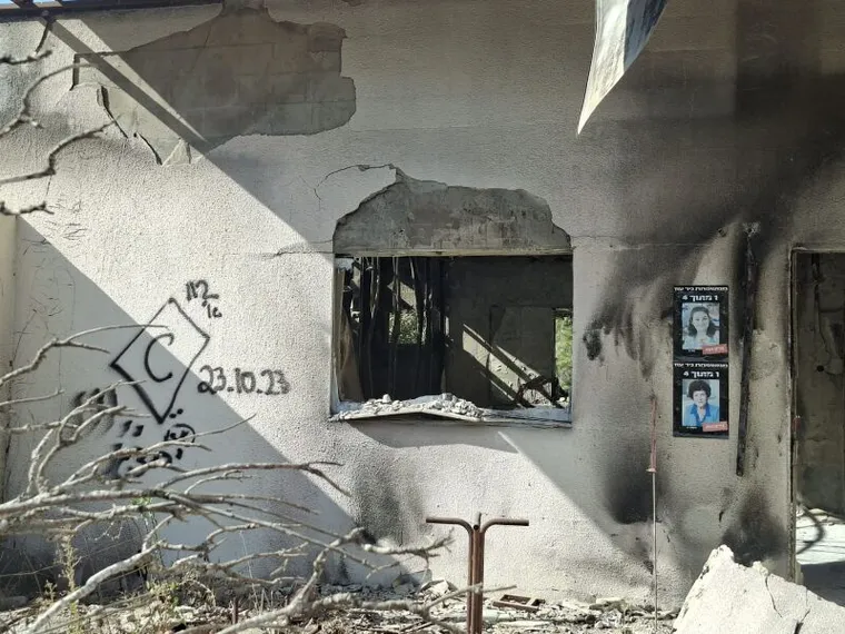 Siamo tornati a Nir Oz, il kibbutz più colpito il 7 ottobre. «Israele ci ha tradito»