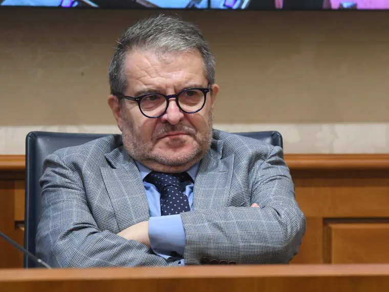 Intelligenza artificiale ed etica, De Caro: «Chi educa le macchine?»