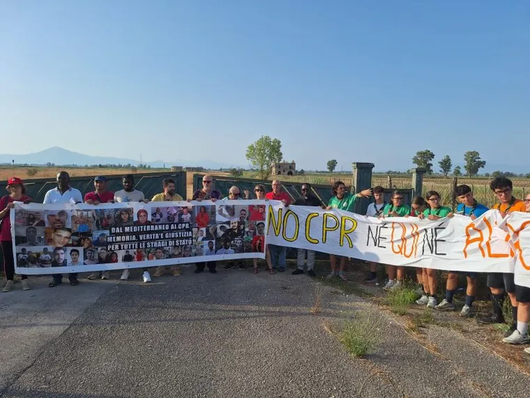 «No ai Cpr, sì all'integrazione». Sabato i vescovi campani saranno in piazza